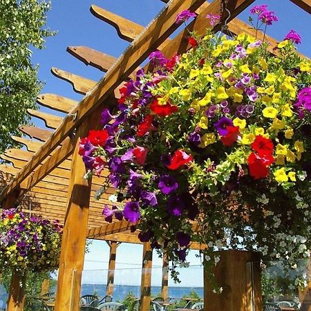 Grandview Motel Tobermory Bagian luar foto