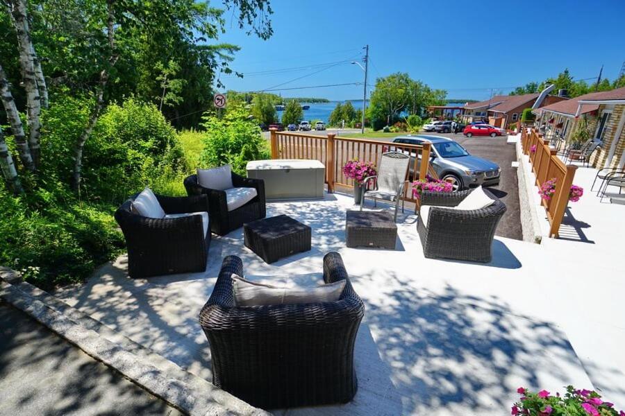 Grandview Motel Tobermory Bagian luar foto